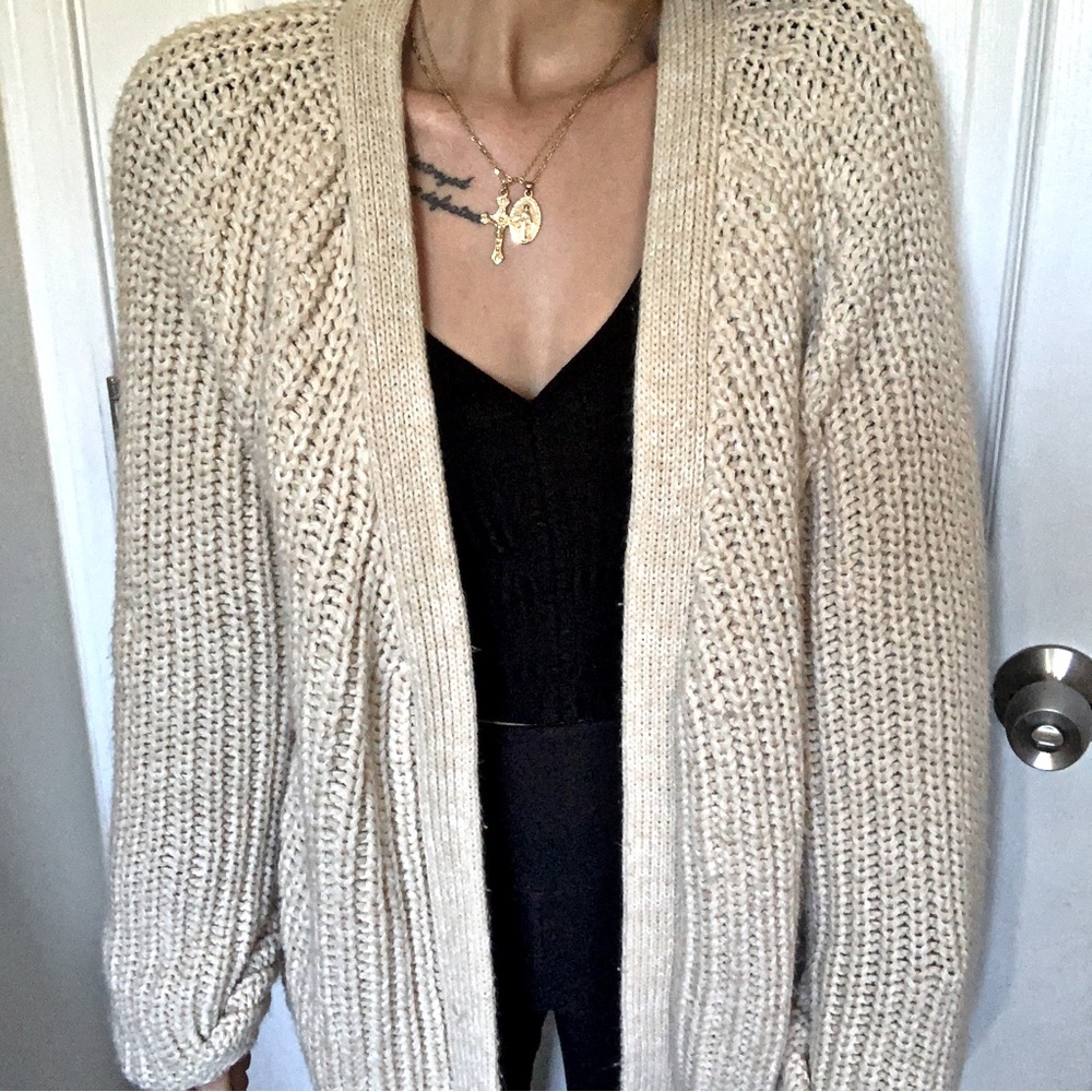 Chunky Knit Beige Long Sleeve Cardigan - Picture 3 of 16